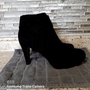 Attention Women's Belinda Black Ankle Dress Boots Size 8M NWT